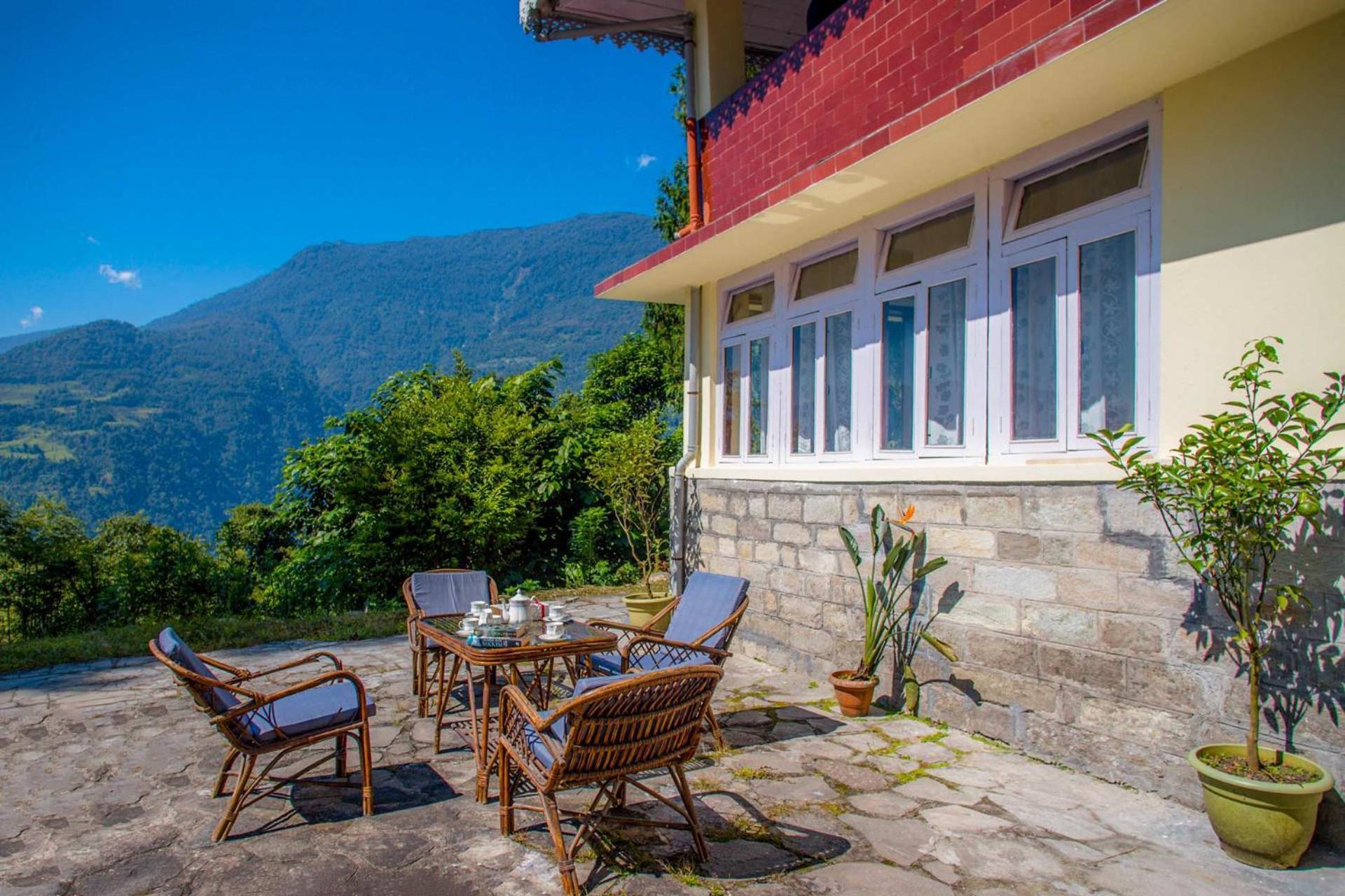 La Ipsing Farm By Stayvista - 3 Bhk Villa With Balcony, Mountain View, Indoor Games, And Pet Friendly Samdong Extérieur photo