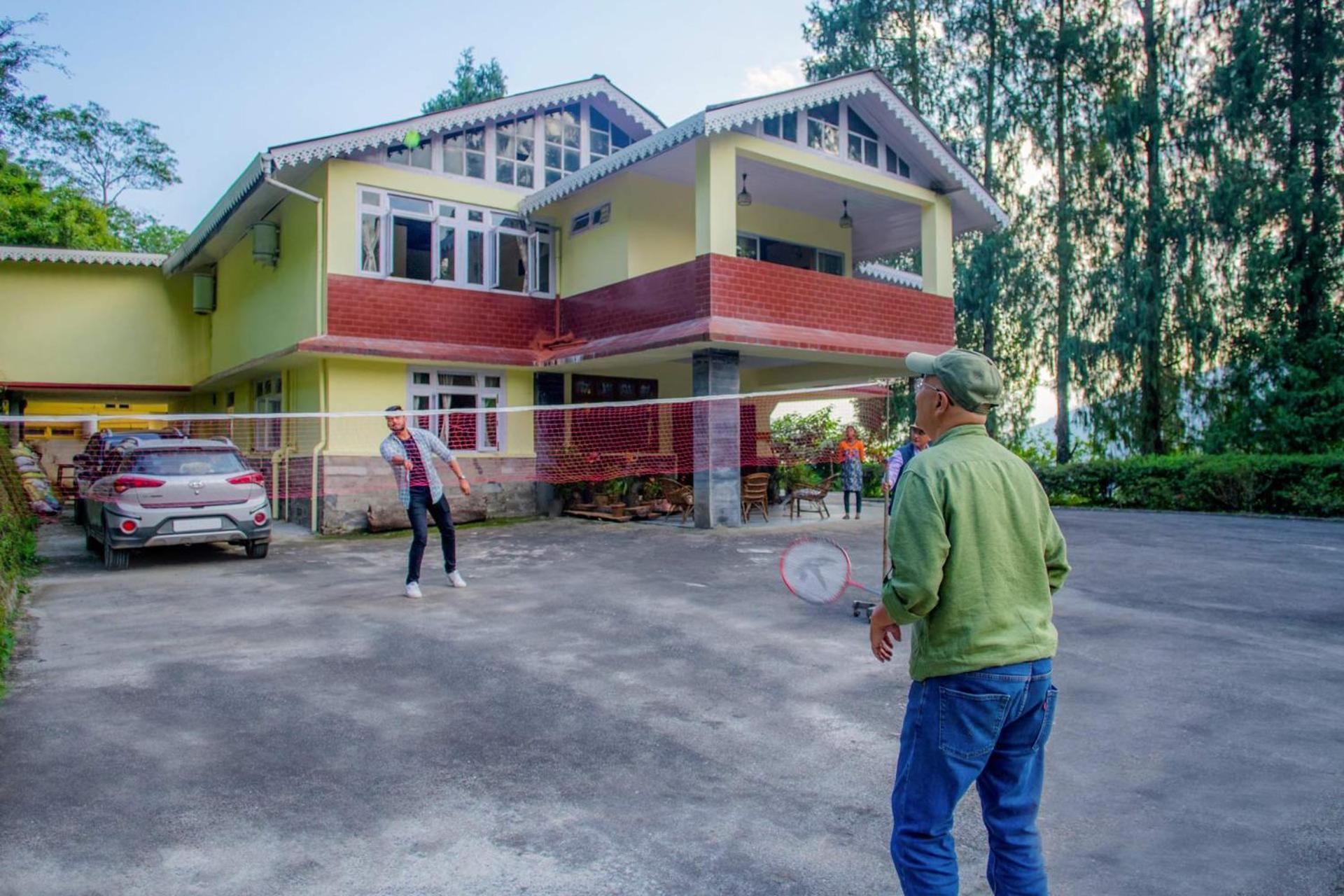 La Ipsing Farm By Stayvista - 3 Bhk Villa With Balcony, Mountain View, Indoor Games, And Pet Friendly Samdong Extérieur photo